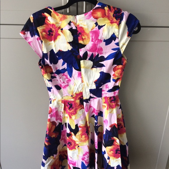 Ixia Medium Modcloth Dress - Picture 2 of 3